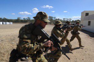 Soldati australiani durante un'esercitazione