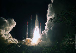 Lancio notturno dell'Ariane 5 Image credits: CNES