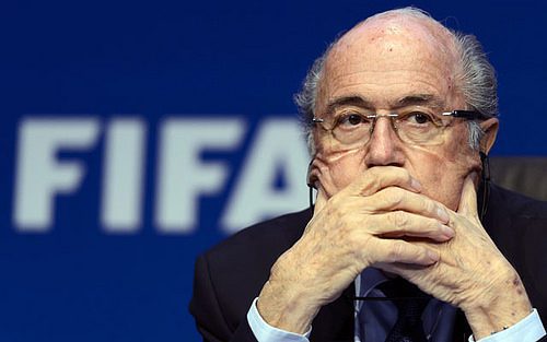 FIFA, Blatter annuncia le dimissioni