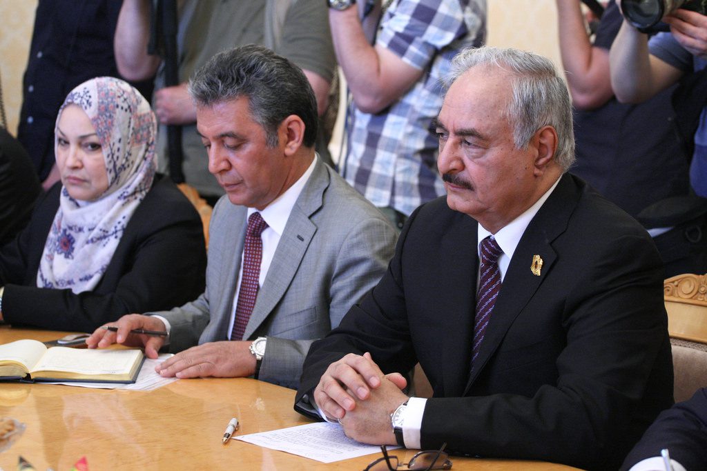 “Niente firme, siamo libici”. A Parigi un accordo solo orale per il futuro