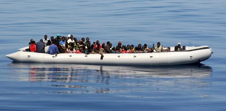 Porti chiusi e cuori aperti: la frontiera “calda” delle migrazioni nel Mediterraneo
