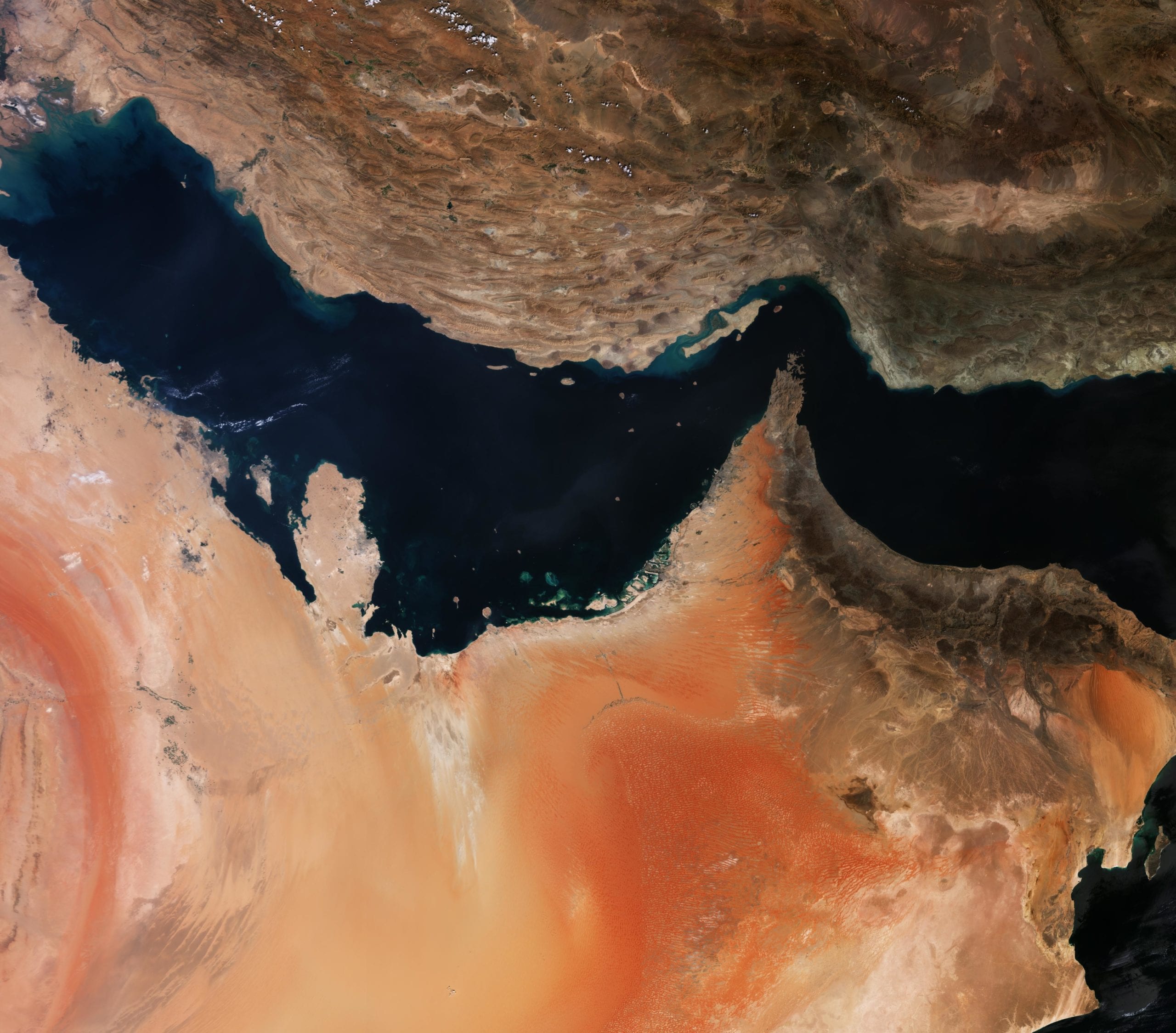 Golfo Persico, i nuovi trend del mercato del petrolio
