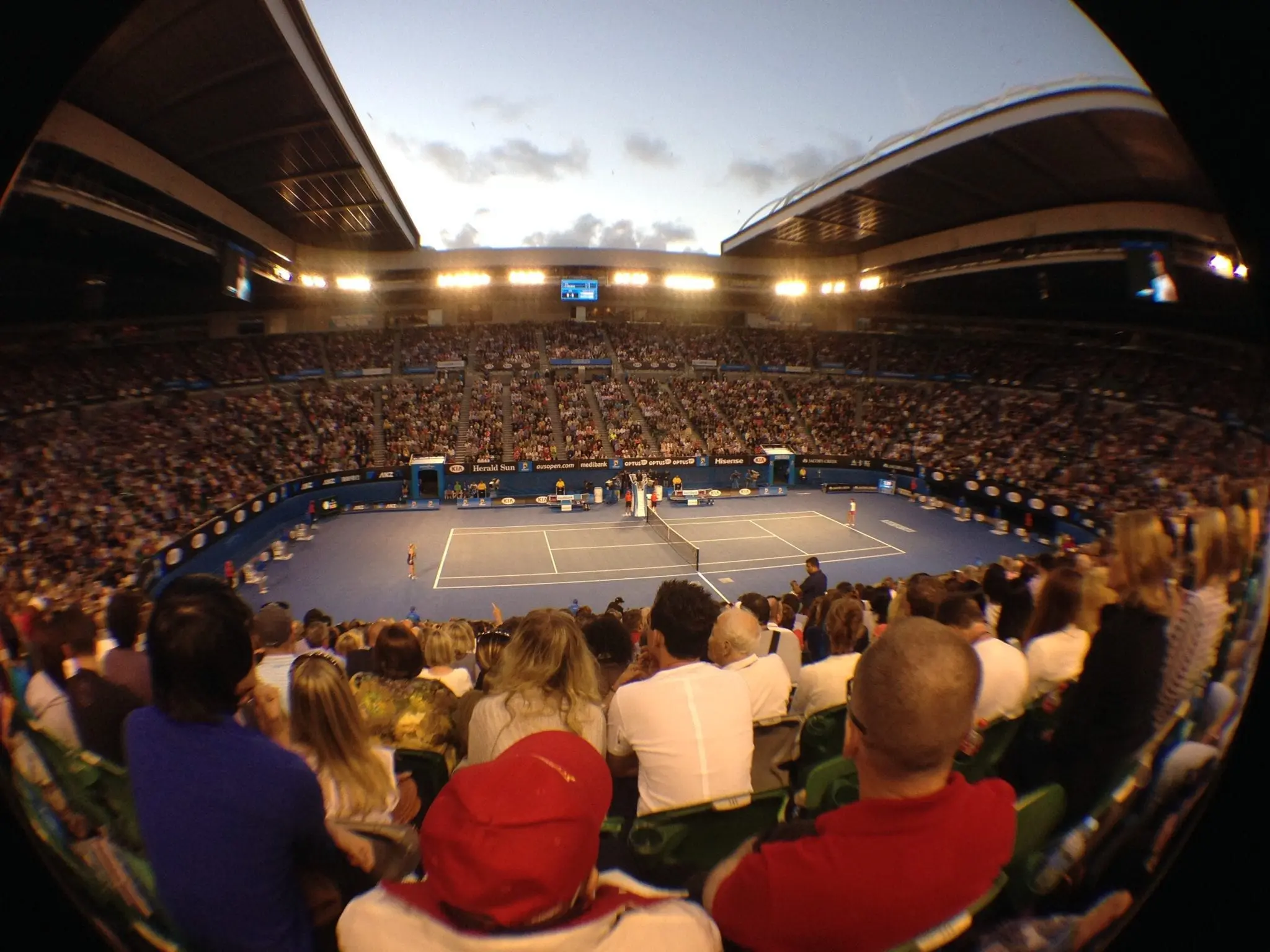 Gli Australian Open al via tra polemiche e timori