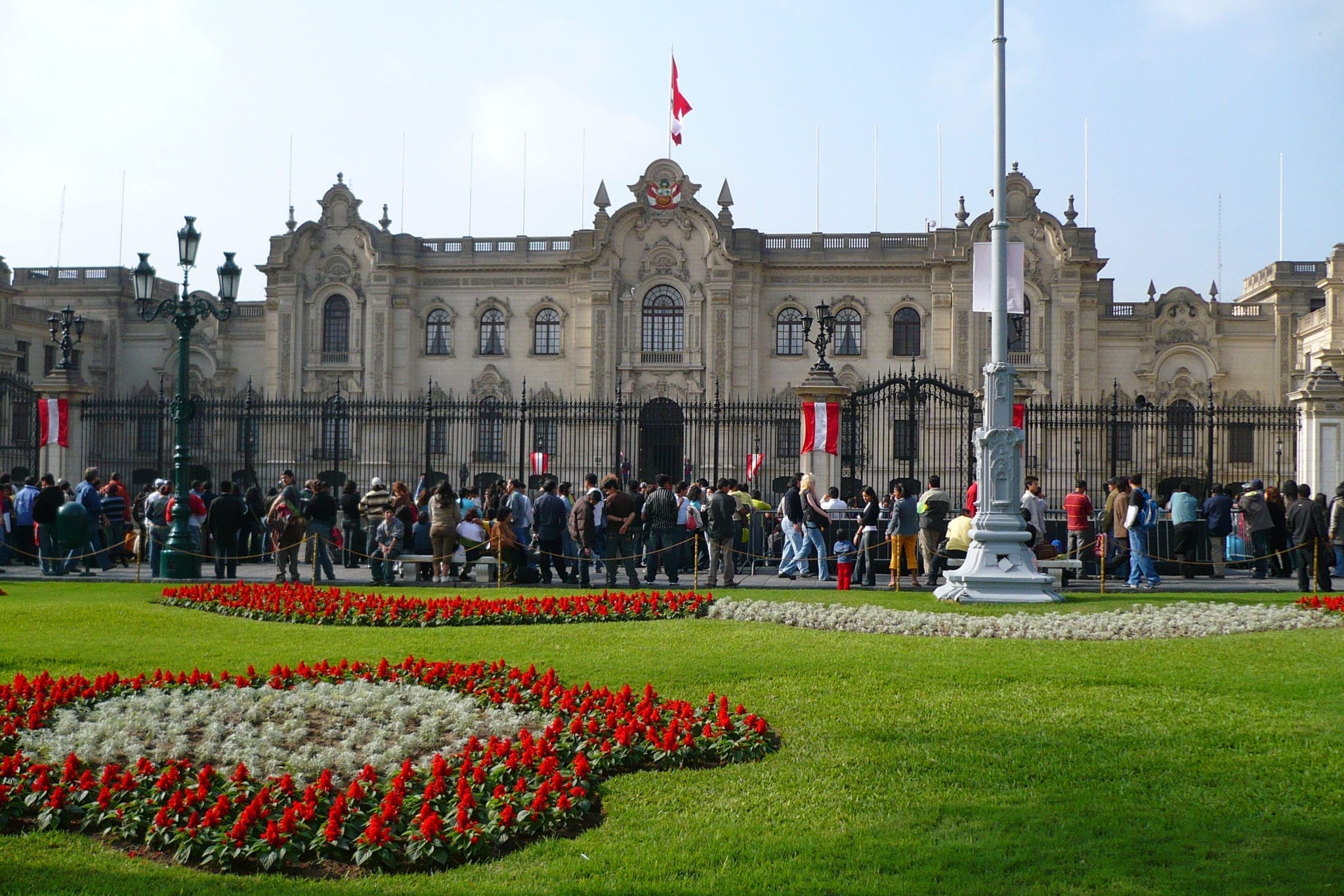 Il Perù al voto fra divisione e pandemia