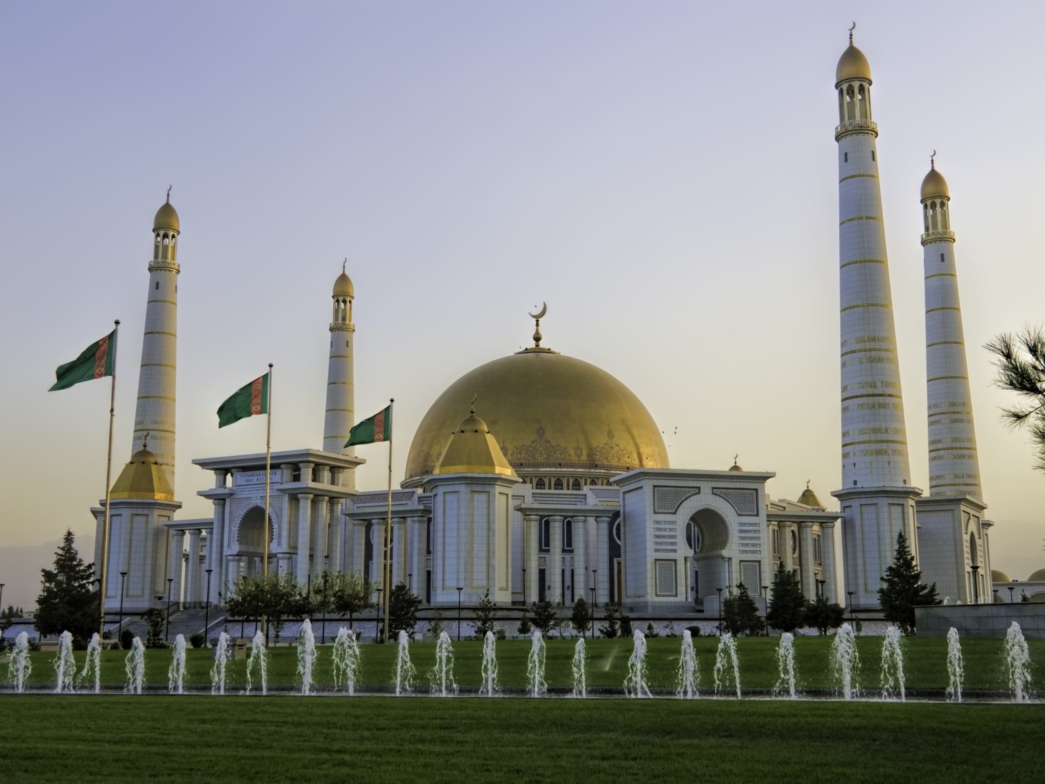 Il Turkmenistan al voto: confermata la dinastia dei Berdimuhamedow