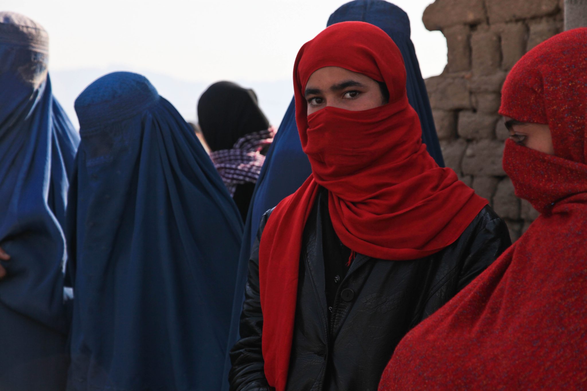 Afghanistan: continua la stretta sulle libertà delle donne