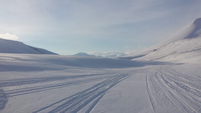 Le isole Svalbard, tra i ghiacci artici la sfida russa alla NATO