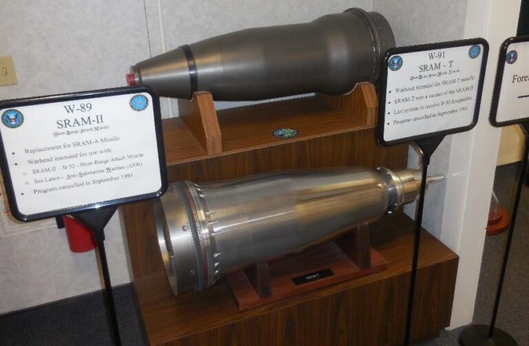 Introduzione ad armi nucleari e deterrenza (5)