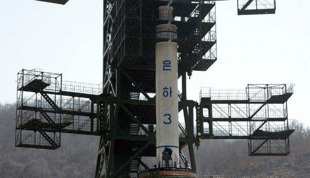 Dal ramoscello d’ulivo al kalashnikov