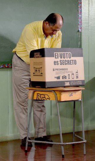 Il presidente alle urne elettorali