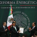 Promulgación de la Reforma Constitucional en Materia Energética. by Presidencia de la República Mexicana reforma constitucional mexico foto