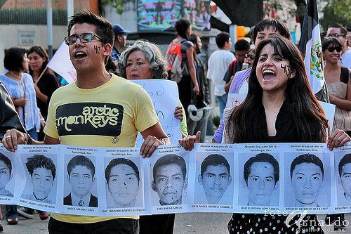 43 students mexico foto